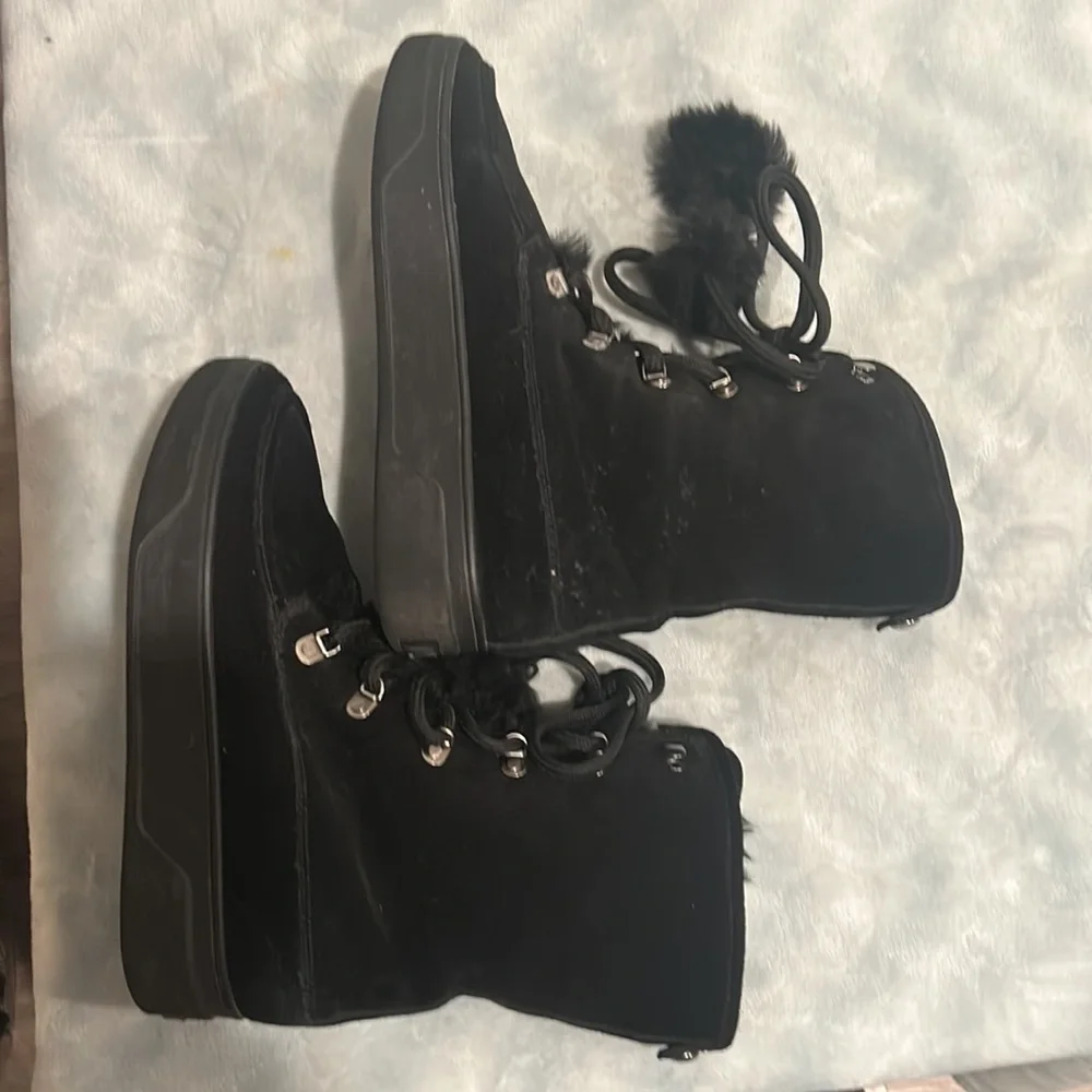 Michael Kors used black boots 8-8 1/2 - Picture 5 of 8